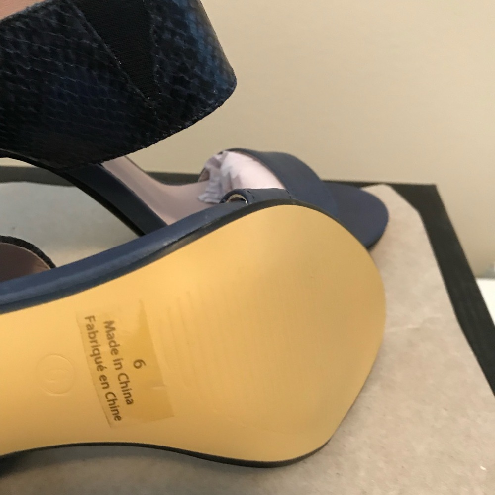 Shoes - Picture 7 of 7